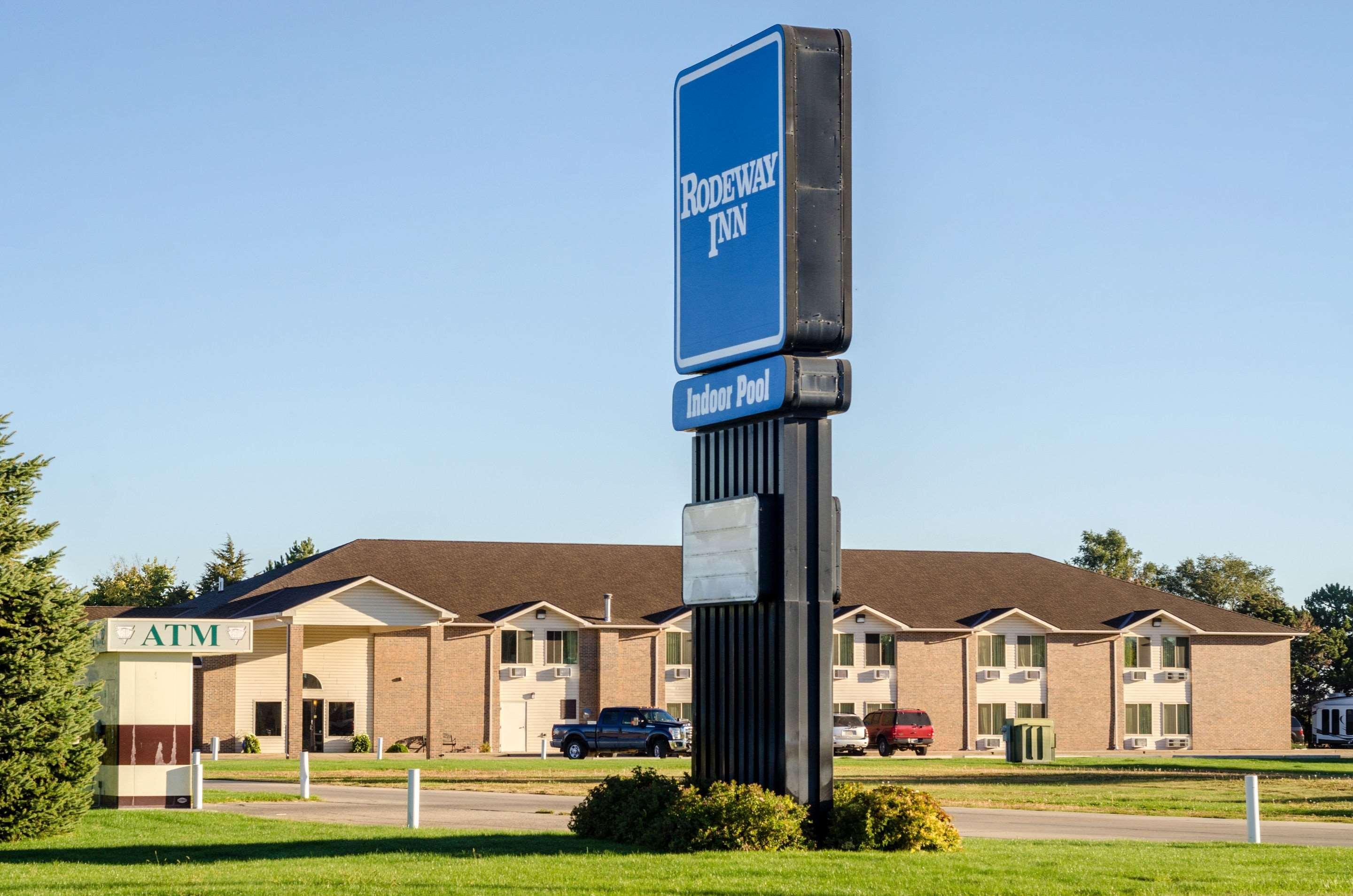Rodeway Inn Ainsworth Екстер'єр фото
