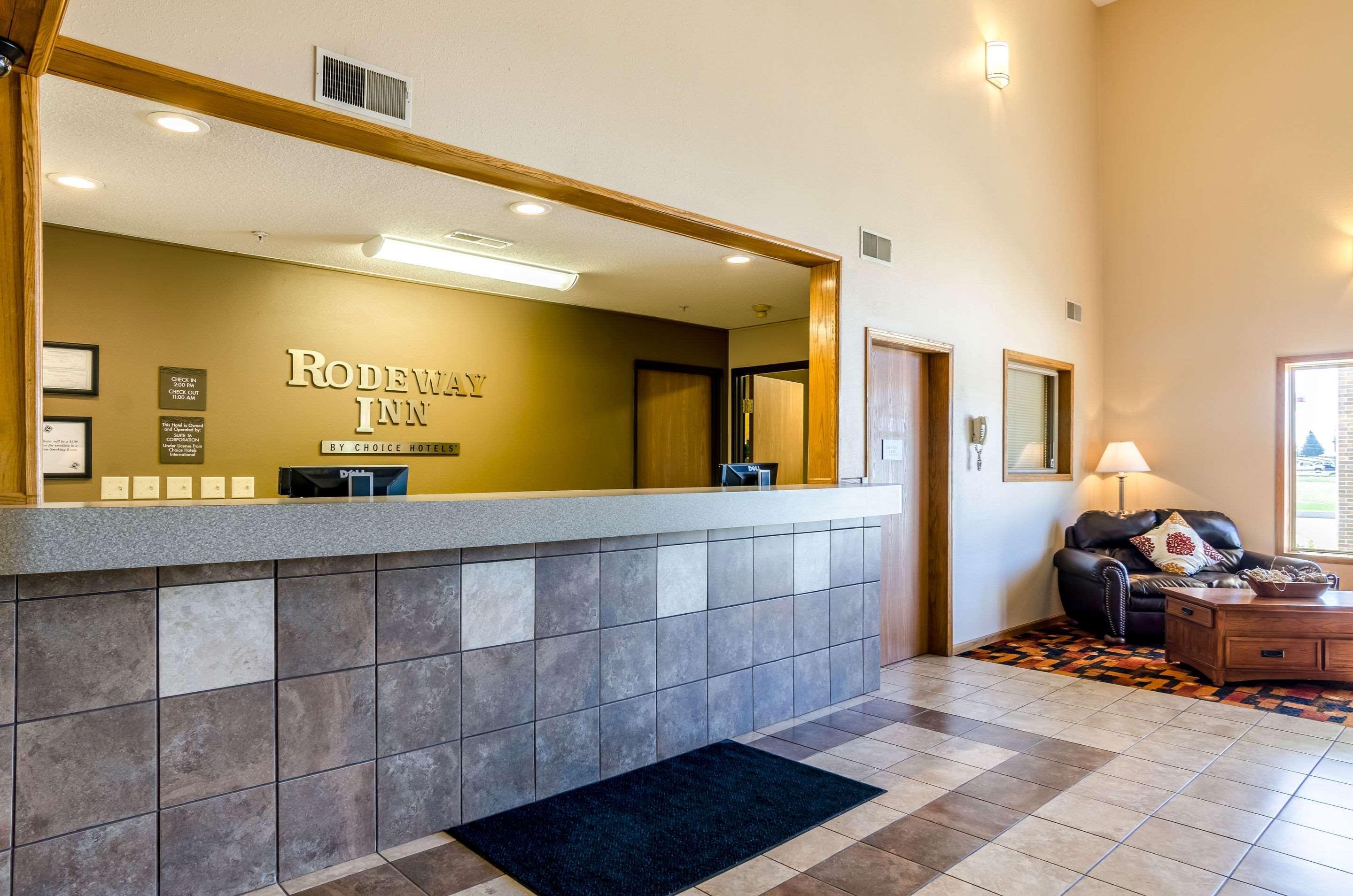Rodeway Inn Ainsworth Екстер'єр фото